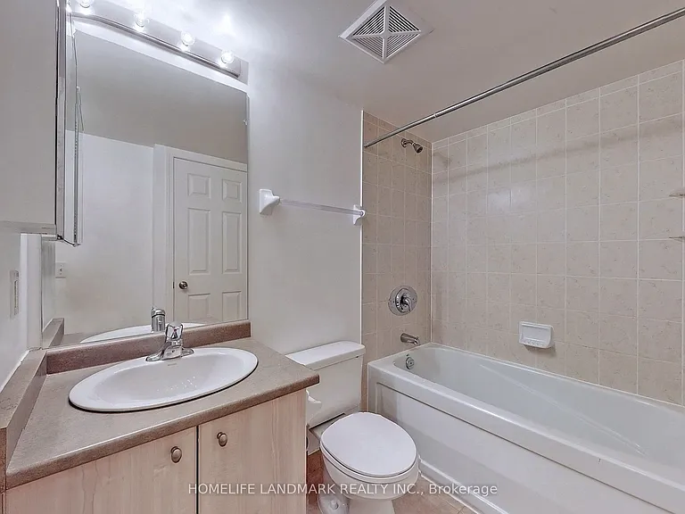 30 Grand Trunk Cres #901 — Photo 23