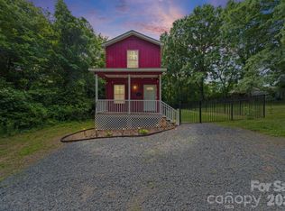308 E 10th St, Oakboro, NC 28129
