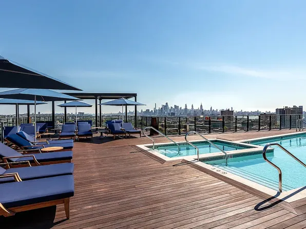 30 Oakland Avenue image 1 of 24