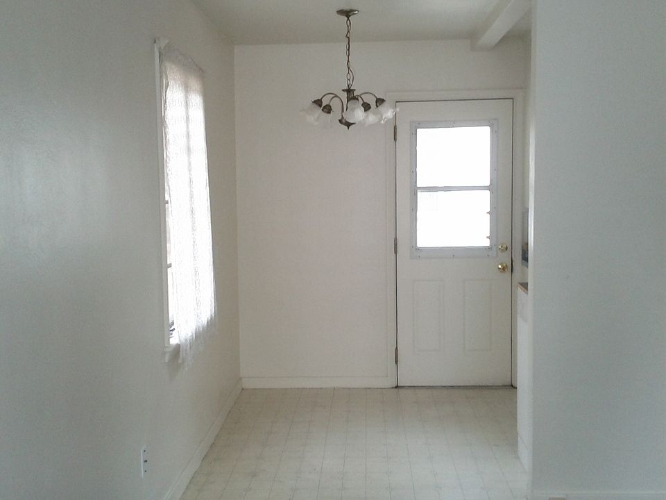 1st image of 314 W Telegraph St