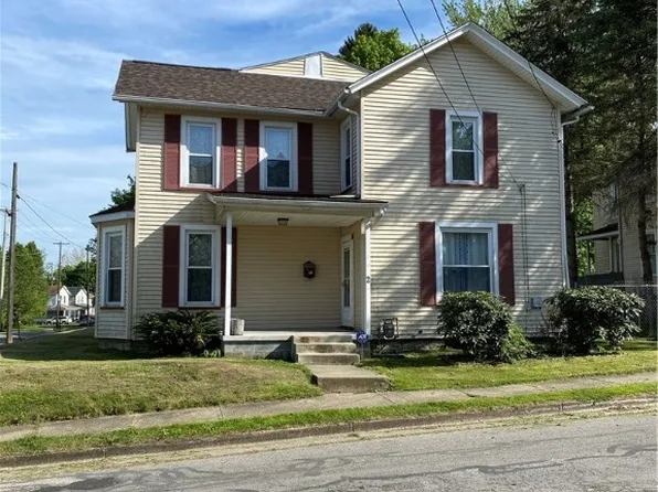 2 Elizabeth St, Greenville, PA 16125