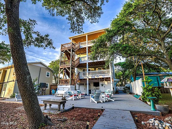 4th image of 117 Beachwood Drive