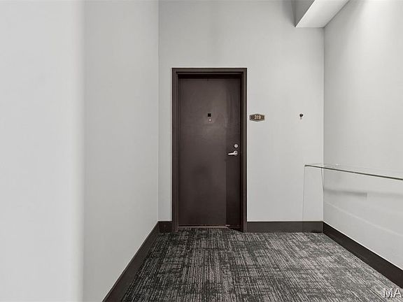 5th image of 4100 Forest Park Ave APT 319