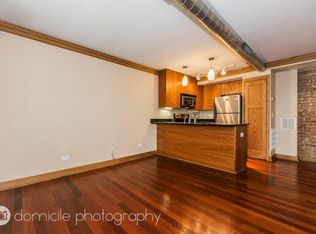 521 W Melrose St, Chicago, IL 60657