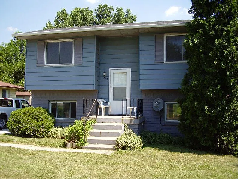 4832 W Troy Ave photo 1
