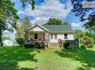 31048 W 158th St, Excelsior Springs, MO 64024