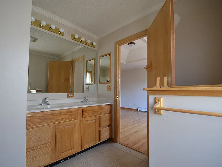 247D Kennington Place Huron Rd #247-D18 — Photo 15