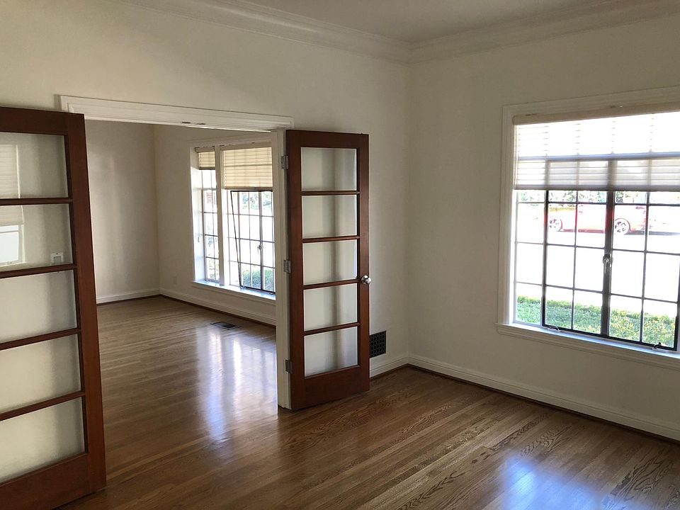 1st image of 152 S Spalding Dr #152