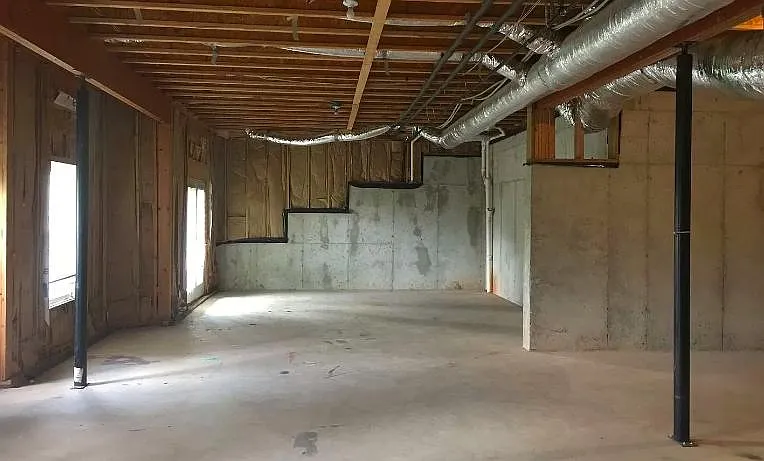 203 Riverbend Ln — Photo 39