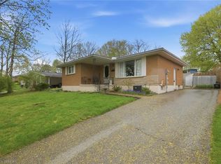 13 Mackay Ave, Norfolk County, ON N3Y 1C9