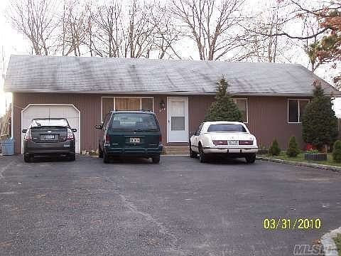 2nd image of 1364 N Clinton Ave