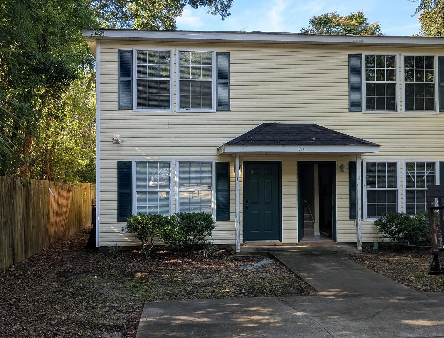 3 bed, 1188 sqft, $1,395 — Photo 1