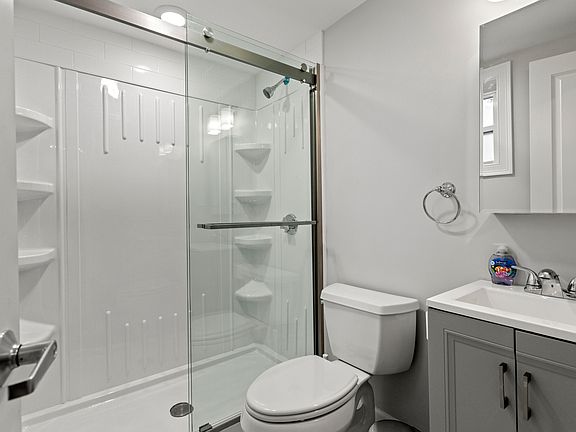 3rd image of 9 Hancock St #4