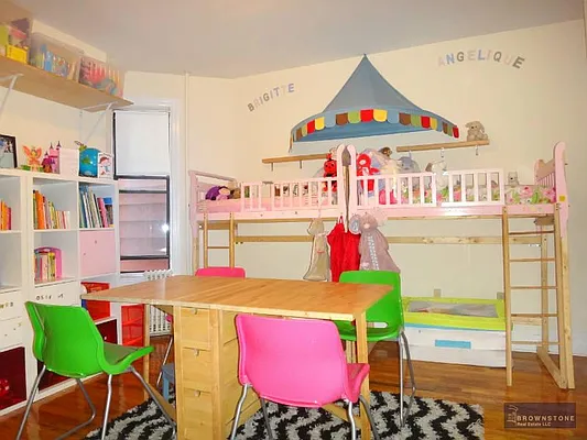 Rented by Brownstone Real Estate | media 4