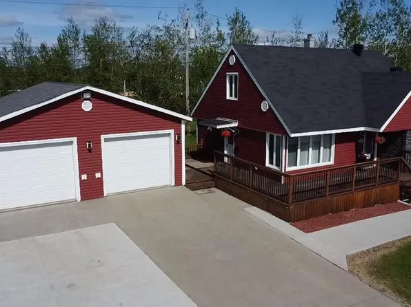 305 Gilbert Avenue, Labrador City, NL A2V2C6