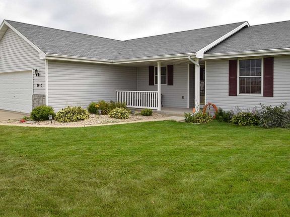 2nd image of 4402 Parkwood Dr