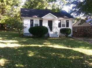 988 Cumberland Dr, Clarksville, TN 37040