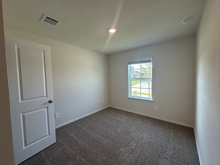 3230 Catamount Dr — Photo 8