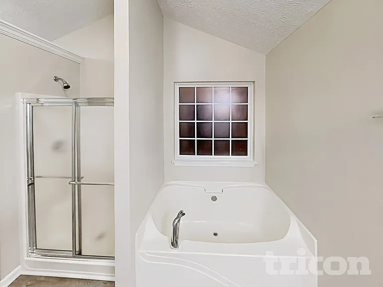 94 Oakview Dr — Photo 13