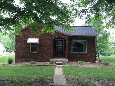 117 W Washington St, Petersburg, IL, 62675
