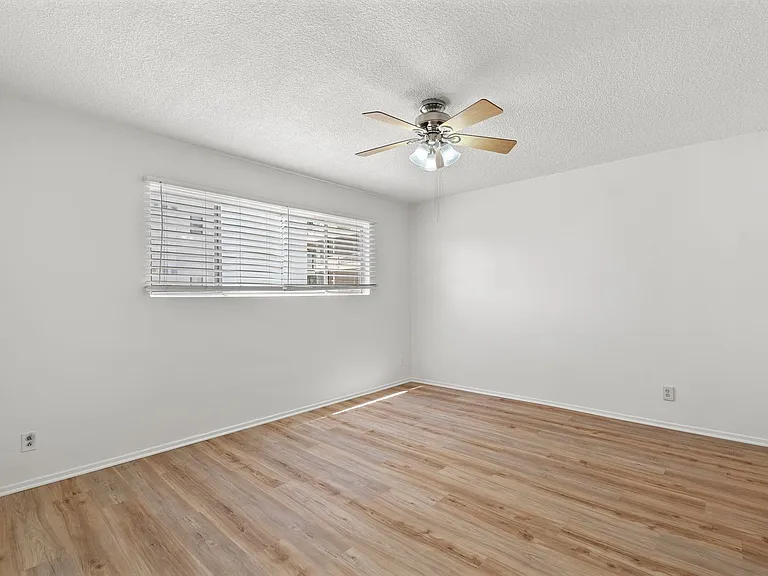 1041 S Corning St #205 — Photo 14