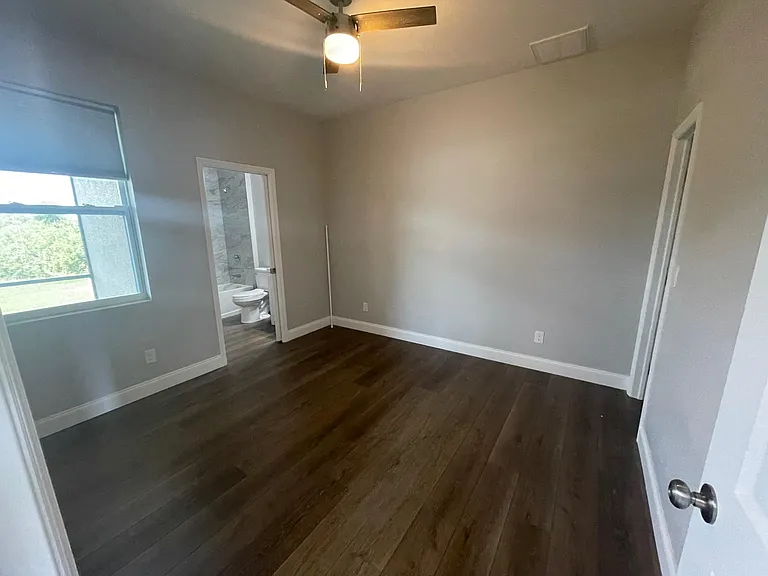 10371 Kidron Ave #10371 — Photo 9