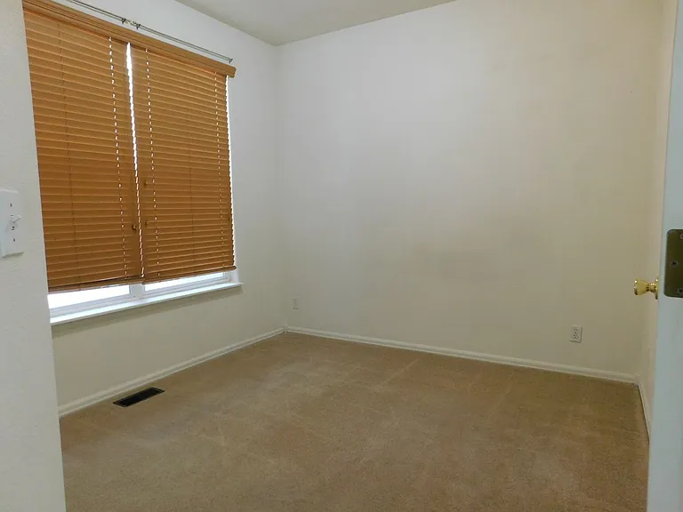 2485 Fountainhead Blvd #F-5 — Photo 13