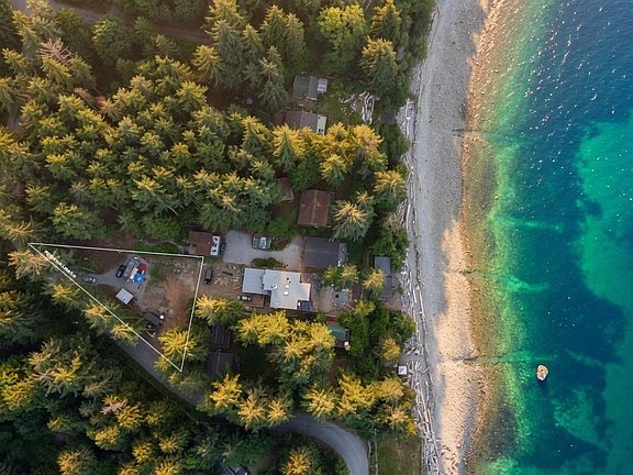 3rd image of 1503 Gower Point Rd