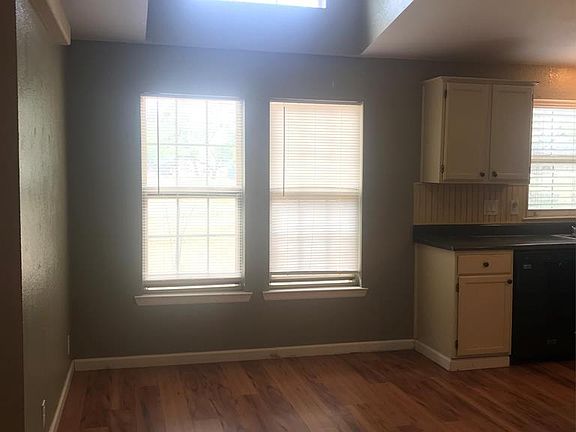 5th image of 9456 W Fm 1606