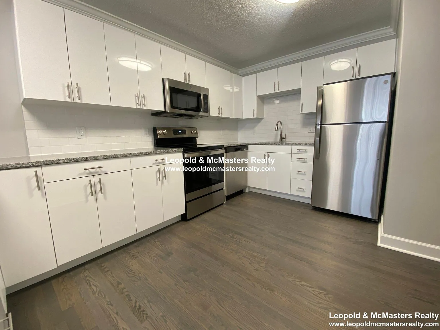 2 bed, 1175 sqft, $3,800 — Photo 4