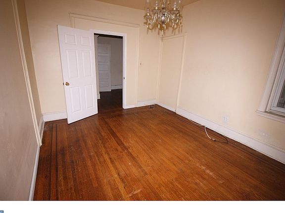 4th image of 5407 Chancellor St