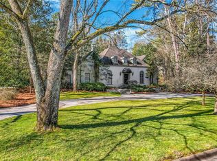 1055 Foxcroft Rd NW, Atlanta, GA 30327