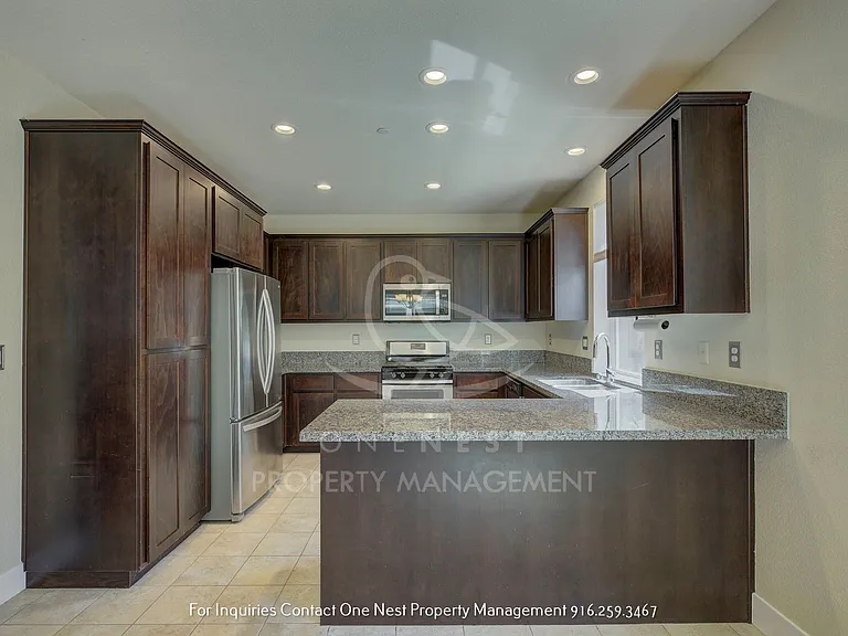 310 Clover Meadows Cir — Photo 10