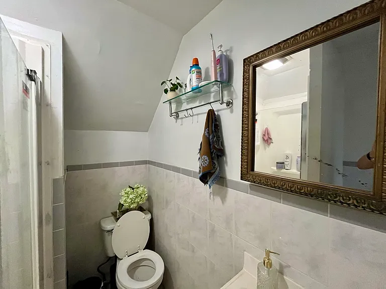34 Pelham St #2 — Photo 6