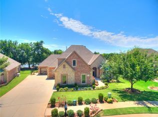 2108 Bridgeview Blvd, Edmond, OK 73003