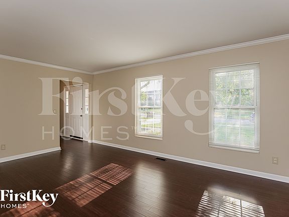 3rd image of 9742 Coventry Ct