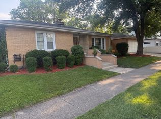 901 Florence Dr, Park Ridge, IL 60068