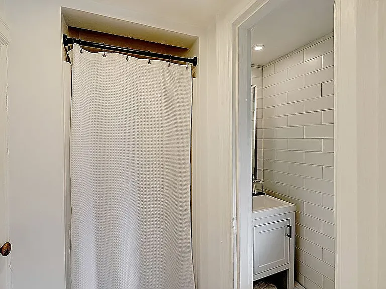 165 Waterman St #3 — Photo 11