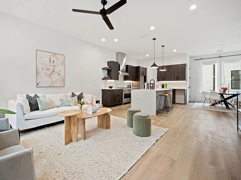 3612 San Jacinto St #101 — Photo 18