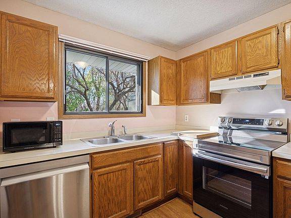 2nd image of 7573 Wedgewood Way