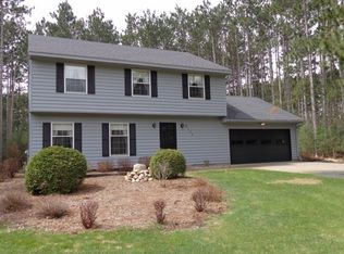 2111 Norway Pine Dr, Plover, WI 54467