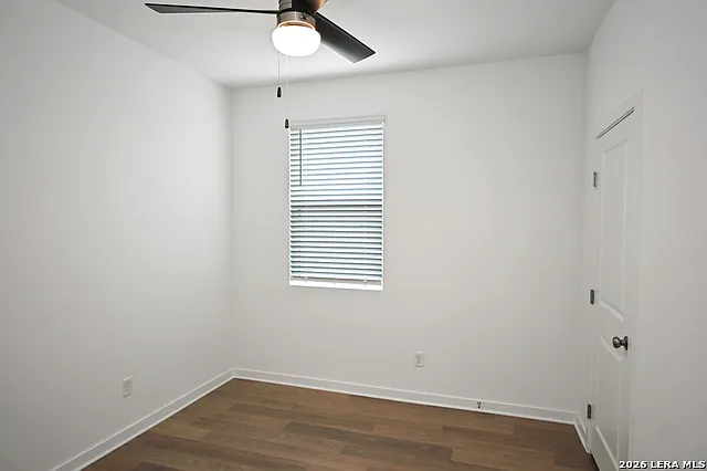 261 Elk Ave — Photo 24