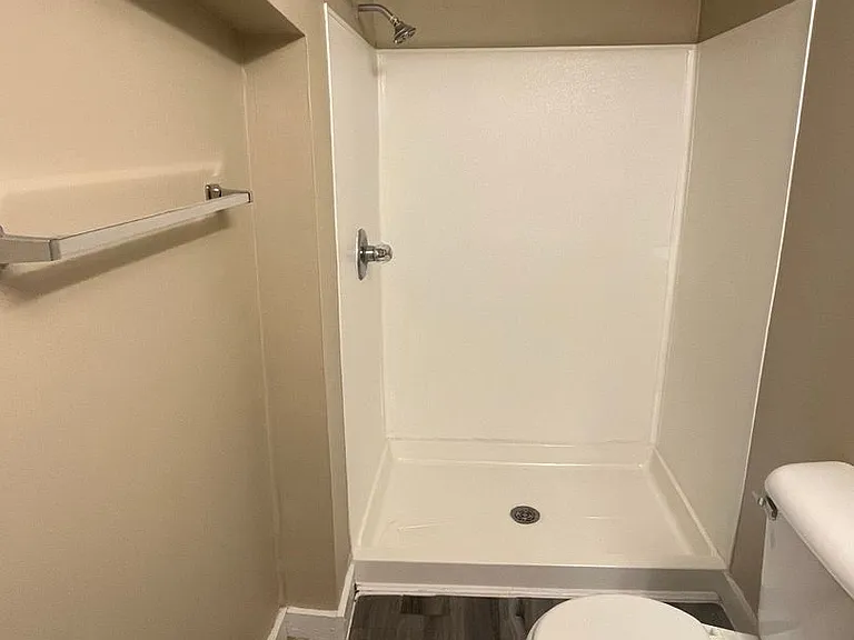 235 Emming St — Photo 23