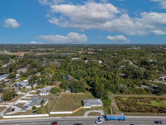 2nd image of 4431 Fruitville Rd