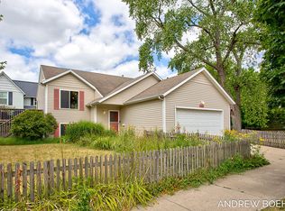650 Lincoln Ave, Holland, MI 49423