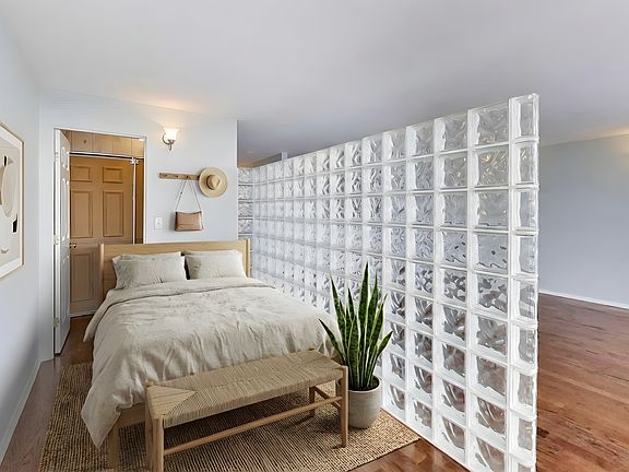 5th image of 5415 N Sheridan Rd APT 3203