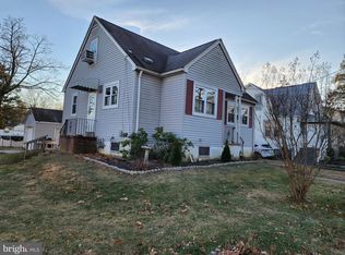74 Blackwood Rd, Clementon, NJ 08021