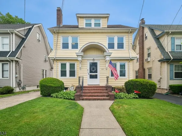223-225 Keats Ave, Elizabeth City, NJ 07208