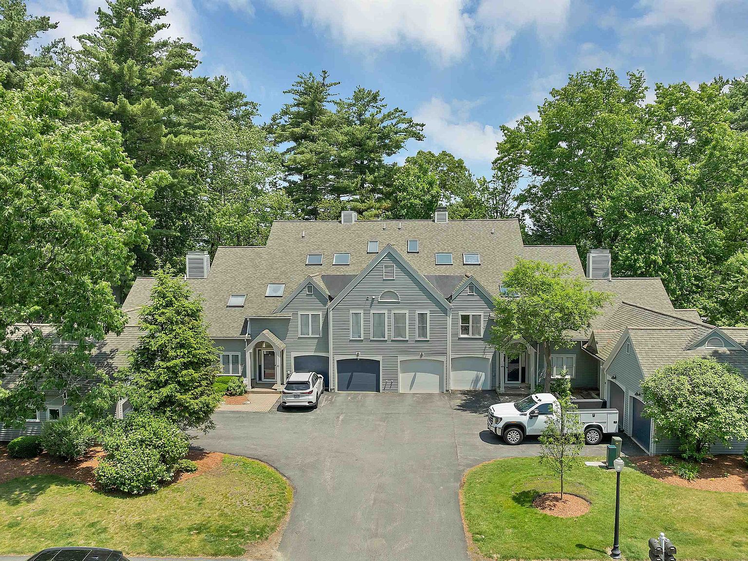 53 Hawthorne Village Road, Nashua, NH 03062 | Zillow