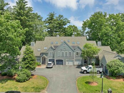 53 Hawthorne Village Road, Nashua, NH, 03062